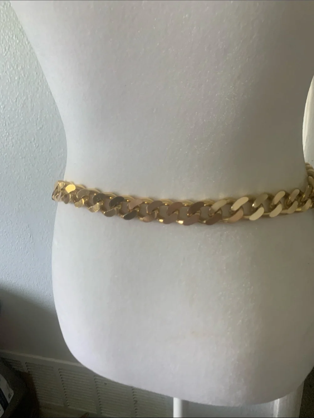 N/A elegant gold